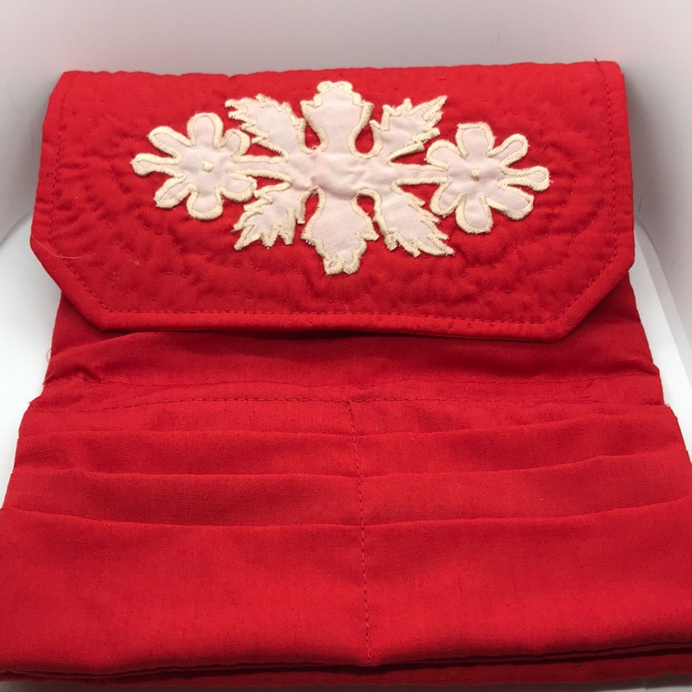 Adorable Hawaiian Appliquéd Bag - Picture 3 of 7